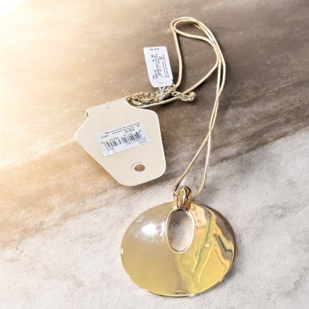 New Directions Gold Disc Pendant Necklace NWT